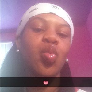 Meet your Posher, Amirah